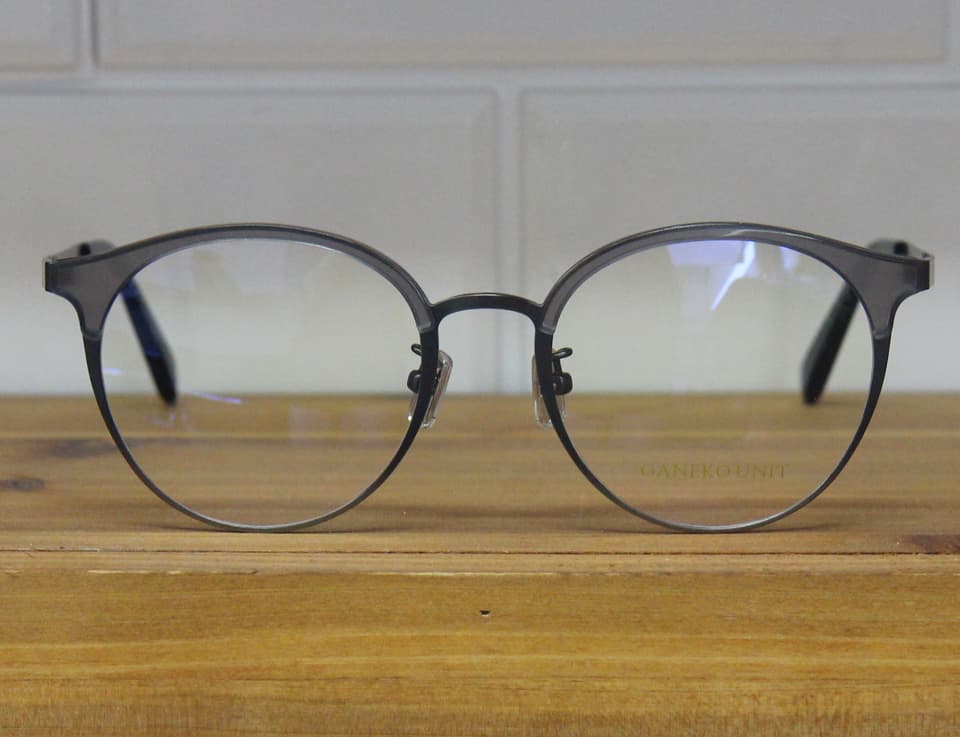 Metal eyewear frame